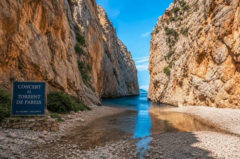 Desembocadura del Torrent de Pareis en Sa Calobra Mallorca