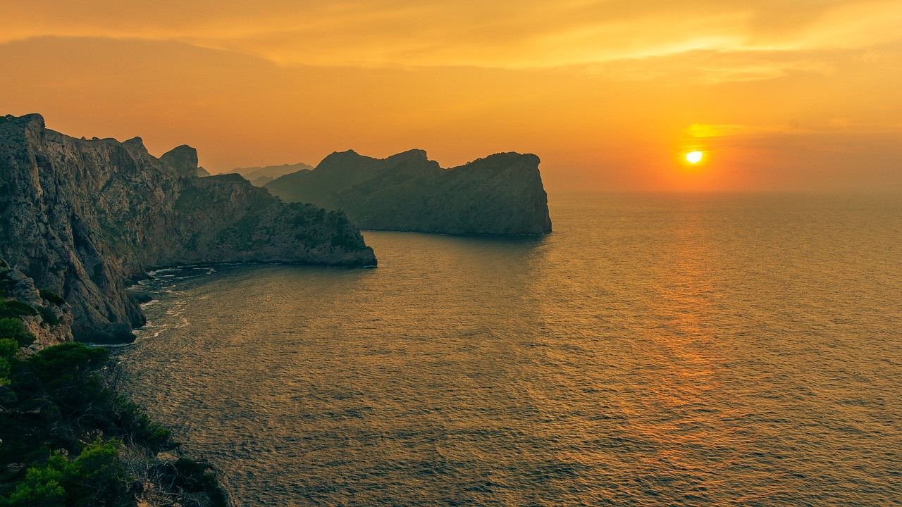 atardecer en el cabo de formentor