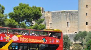 Bus turistico palma con castillo de bellver