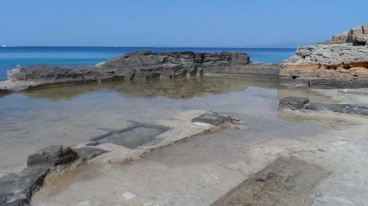 piscinas delta mallorca