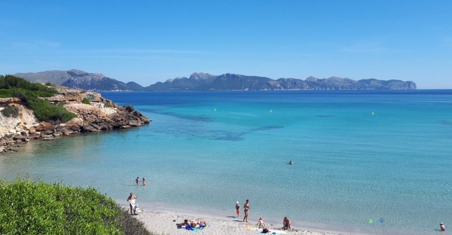 mallorca beaches in Easter