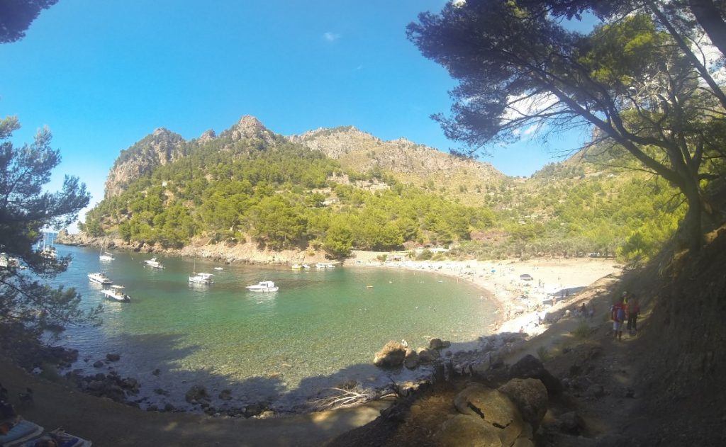 Cala Tuent, ein idealer ort zum schnorcheln auf Mallorca.