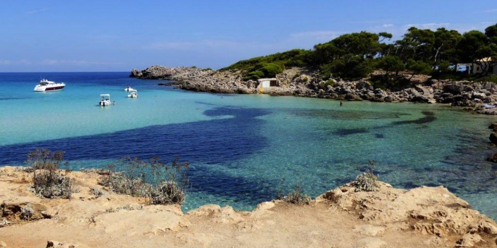 Calas nudistas en Mallorca: cala molto 