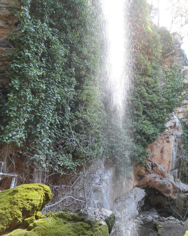 catarata en La Reserva Galatzo