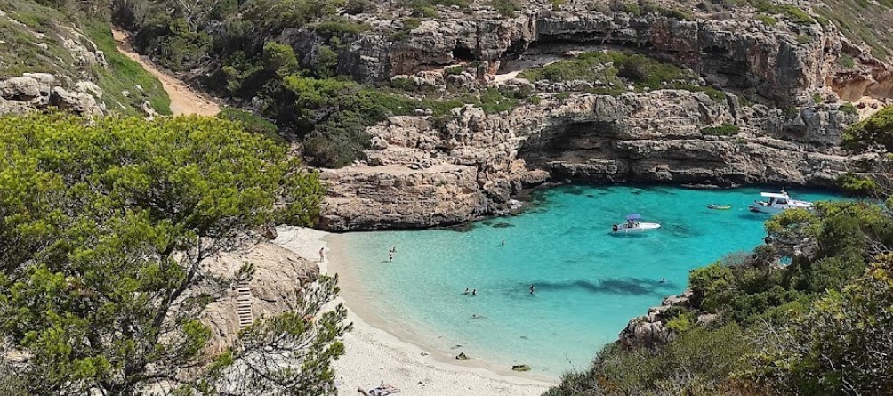 cala marmols beach