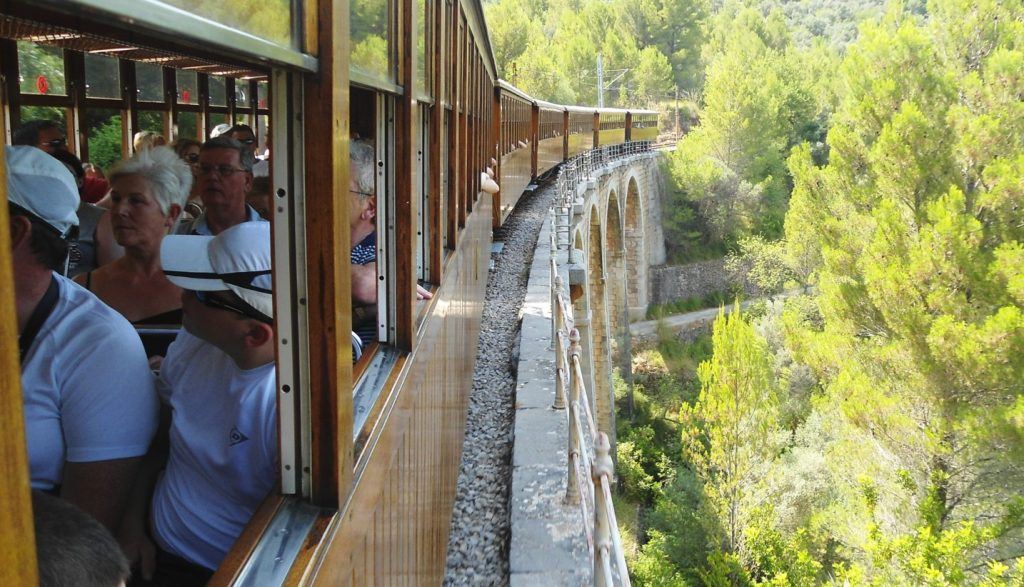 Bahn von Palma nach Soller