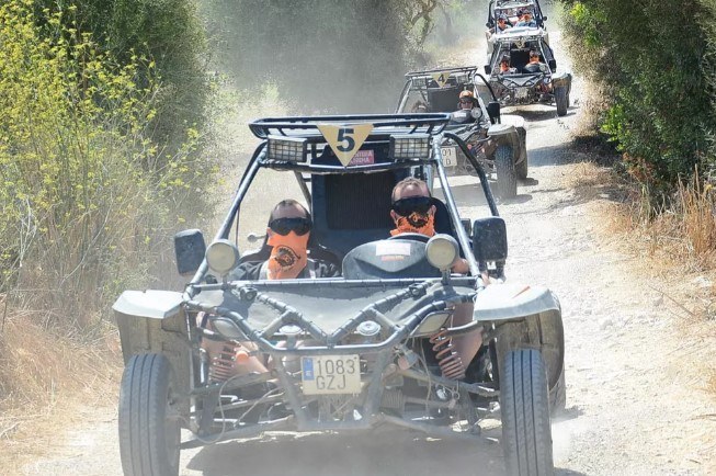 buggy tour en el este de mallorca en abril