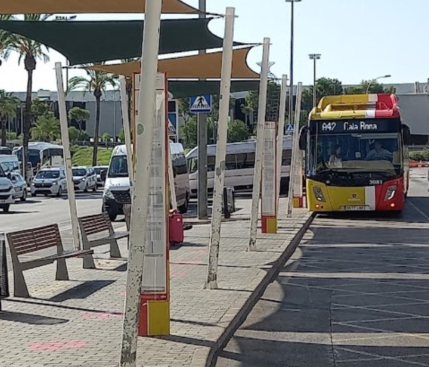 parada de autobuses del aeropuerto de palma de mallorca