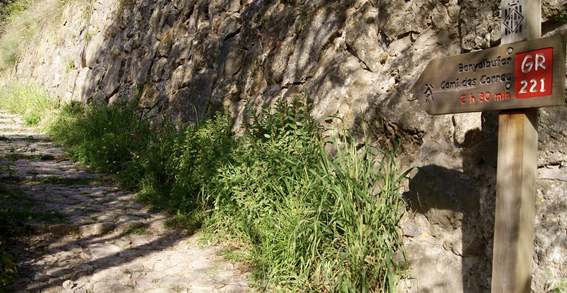 cami des correu de esporles a banyalbufar