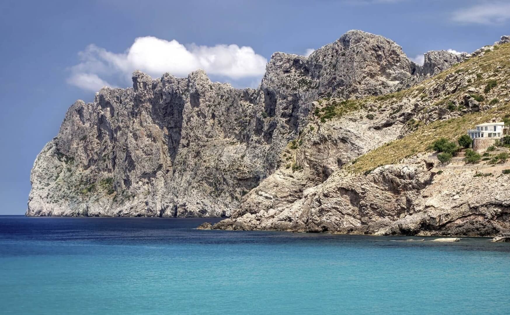 Paseo en barco a Cala San Vicente desde 32€